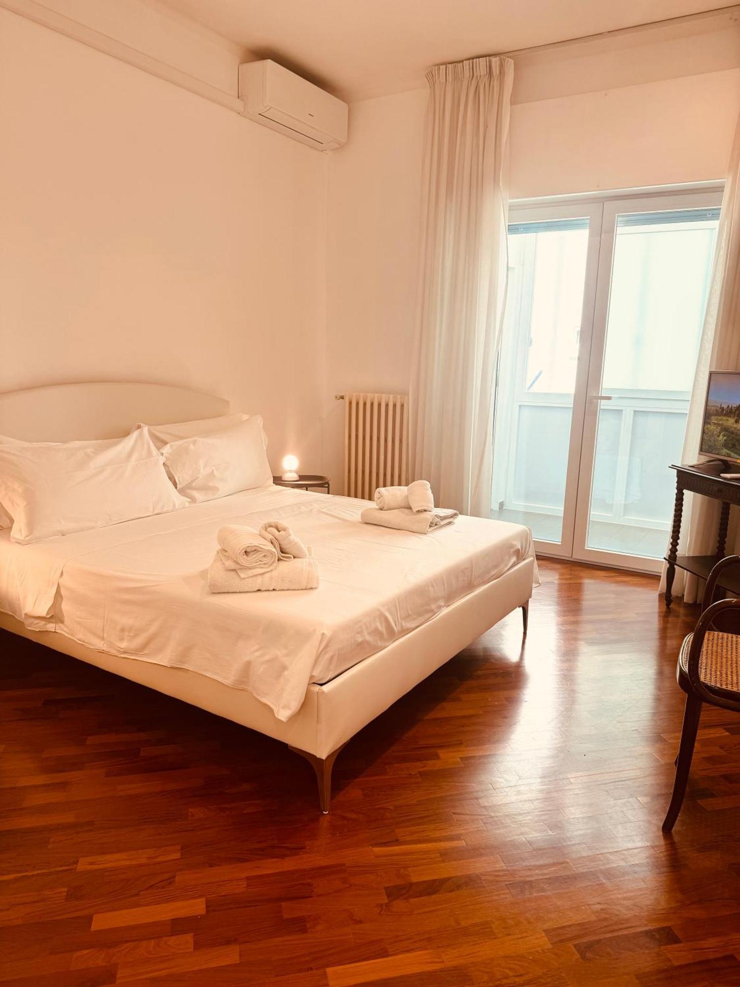 Guest Corso Italia Apartment Bari Exterior photo