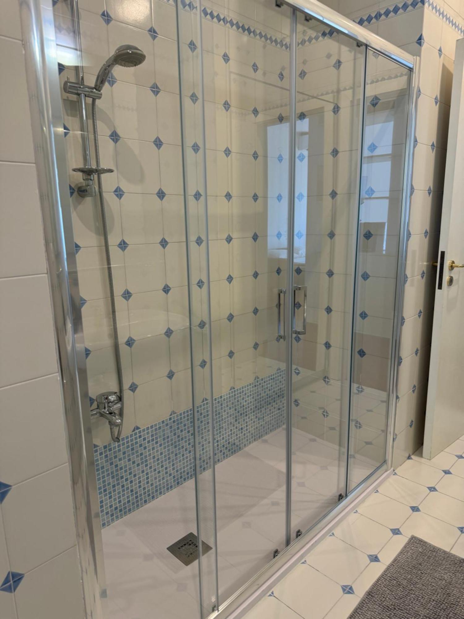 Guest Corso Italia Apartment Bari Exterior photo